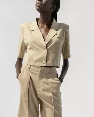 the trend - Buttoned Tailored Top With Shorts Set